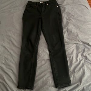 Good American black cropped jeans